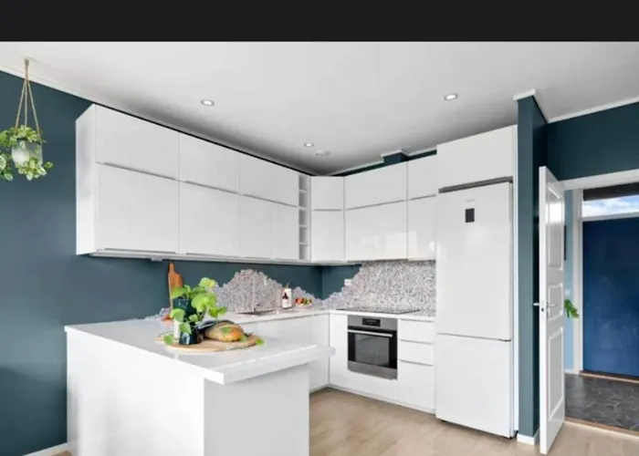 Great, Modern Townhouse In *